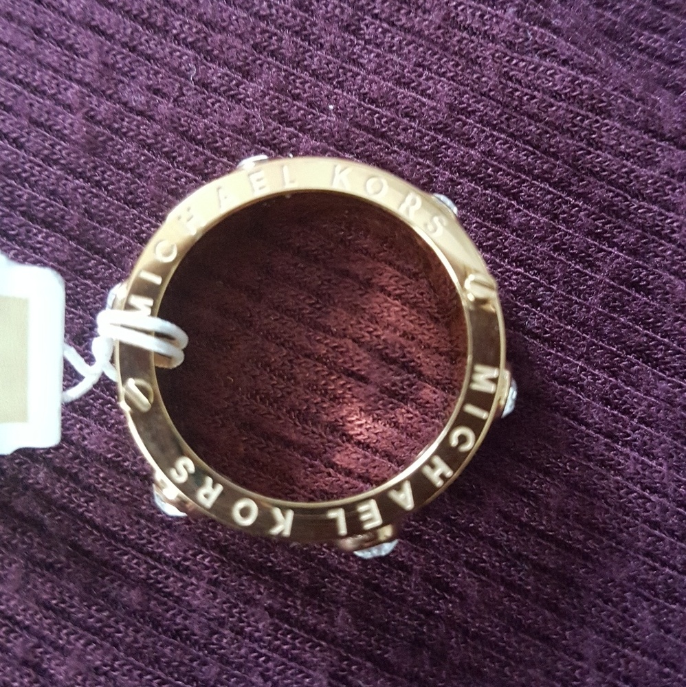 Mk Studded ring